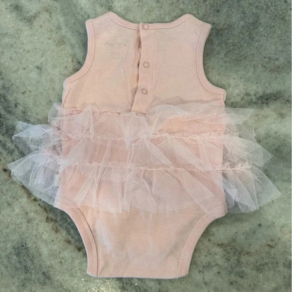 3 Pink Outfits Duck Duck Goose Pink, Floral, Lace and Tutu. Size 3-6 Month - Picture 3 of 9